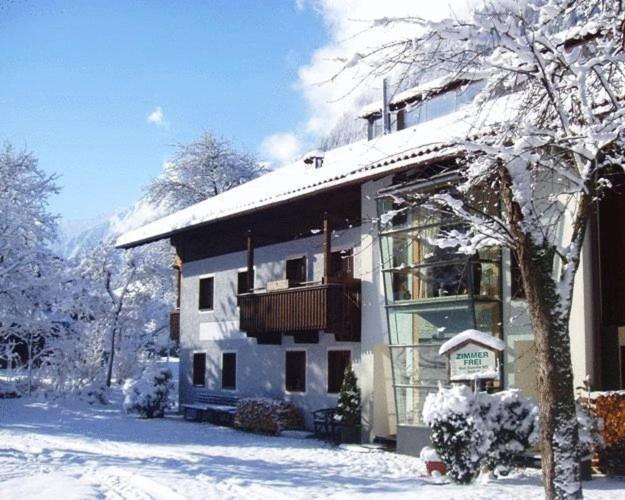 Landhaus Schoesser-Brandler ไมย์อาโฮเฟิน ภายนอก รูปภาพ